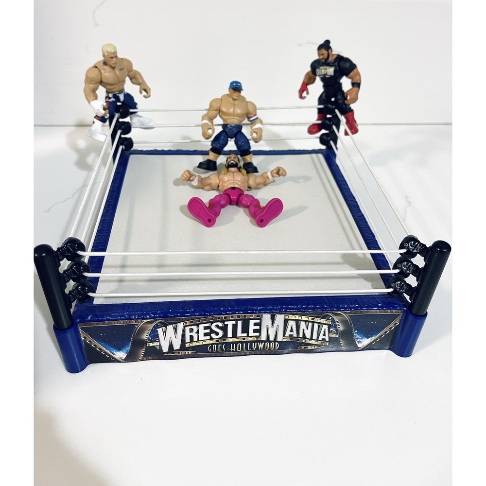 WWE WrestleMania Ring Bundle 2023 Knuckle Crunchers